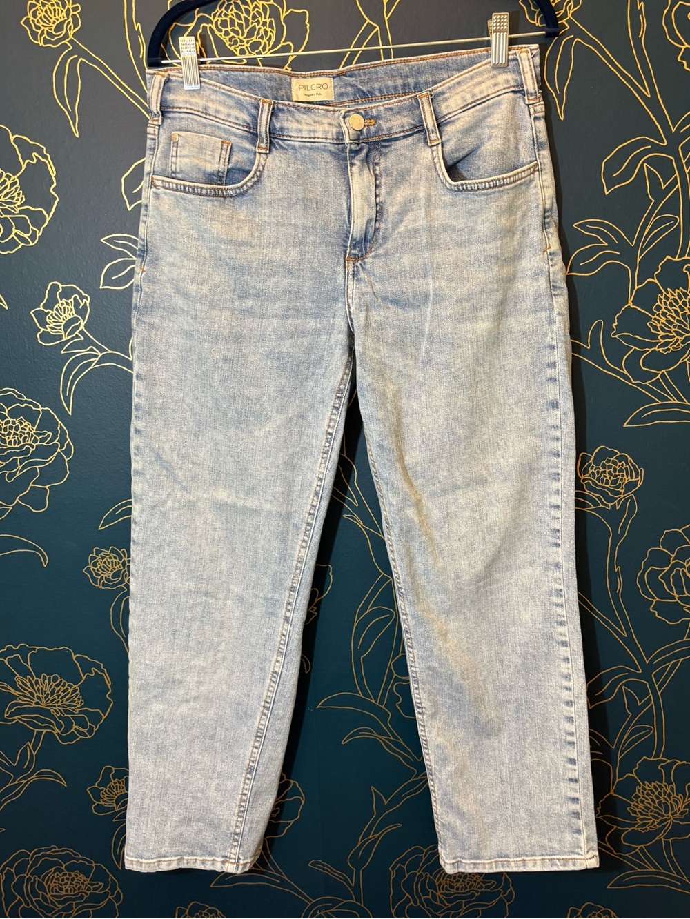 PILCRO denim jeans LIGHT WASH petite 28P 8 ANTHROPOLOGIE